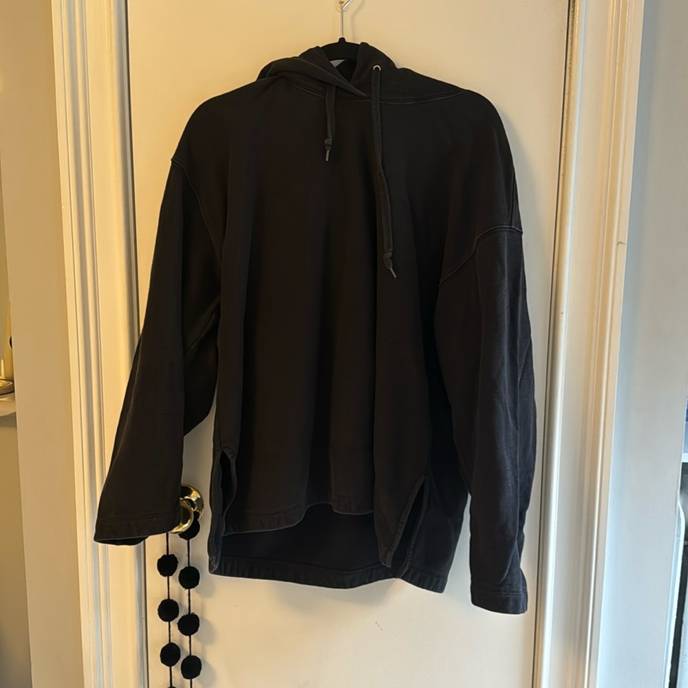 Uniqlo Black Hoodie 40